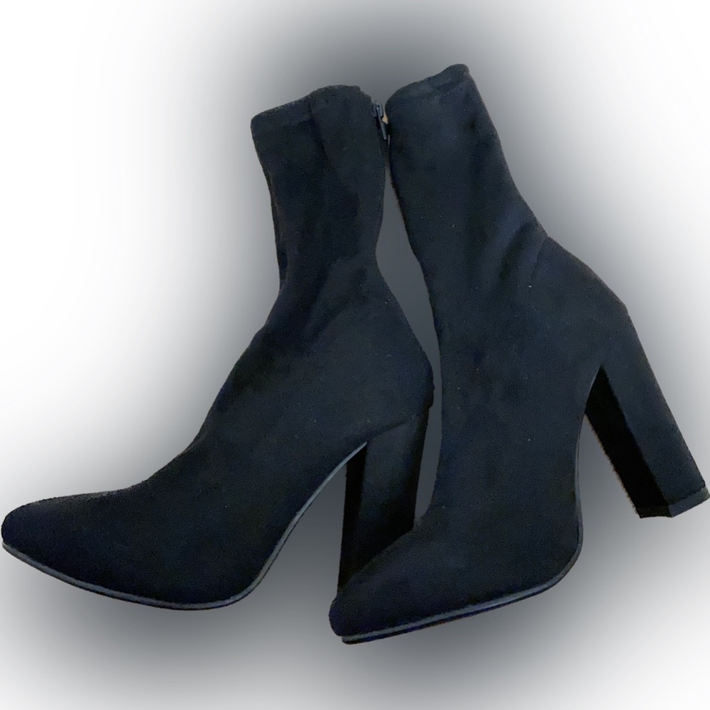 Koi Footwear Women’s Sock Boots